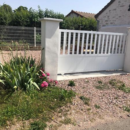Studio 11M2 Magny-Cours Exterior photo