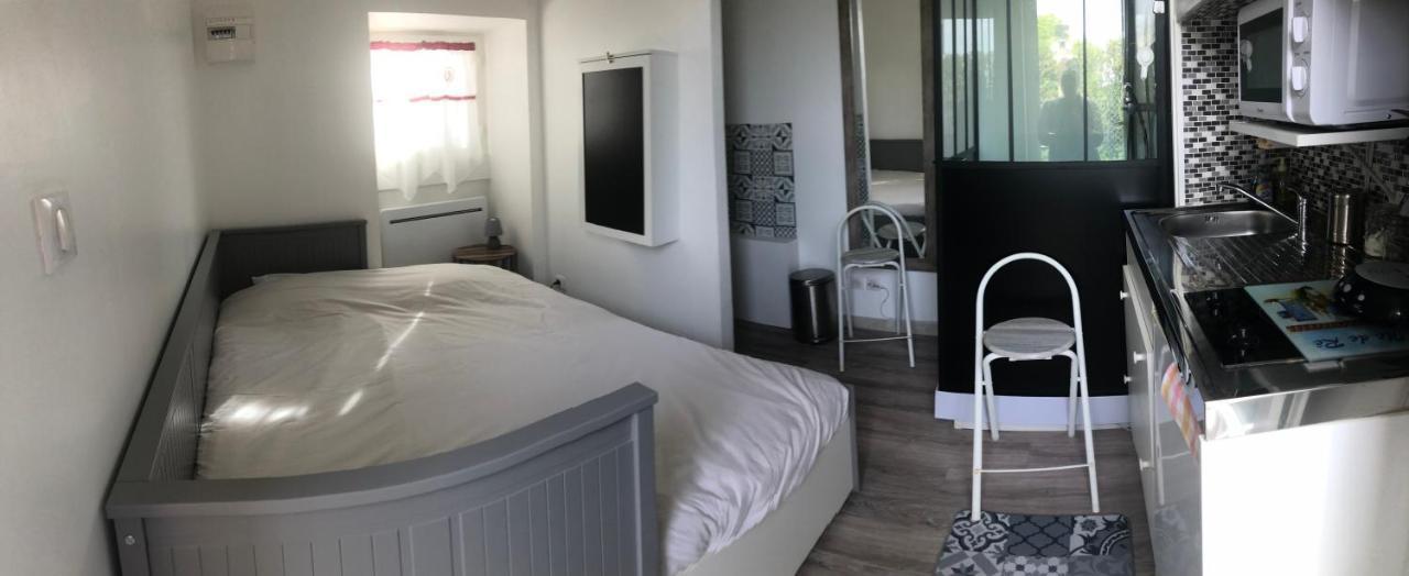 Studio 11M2 Magny-Cours Exterior photo
